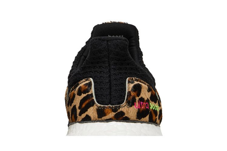 Unisex Sneakers adidas Ultra Boost DNA Leopard Core Black/Signal Green/Core Black