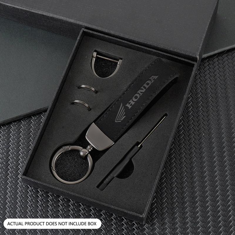 AAAKV1 For Honda CB400 CB650 FCBF CBR25ORR CRF SH3O0 NC75O Metal Leather Motorcycle Keychain Embossing Emblem Keyring Auto Accessories