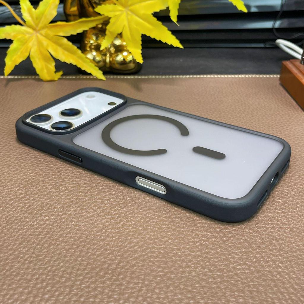 Youdun Классический чехол с матовой поверхностью, приятный на ощупь, с магнитным креплением и мягкими краями для защиты iPhone 17 Pro Max