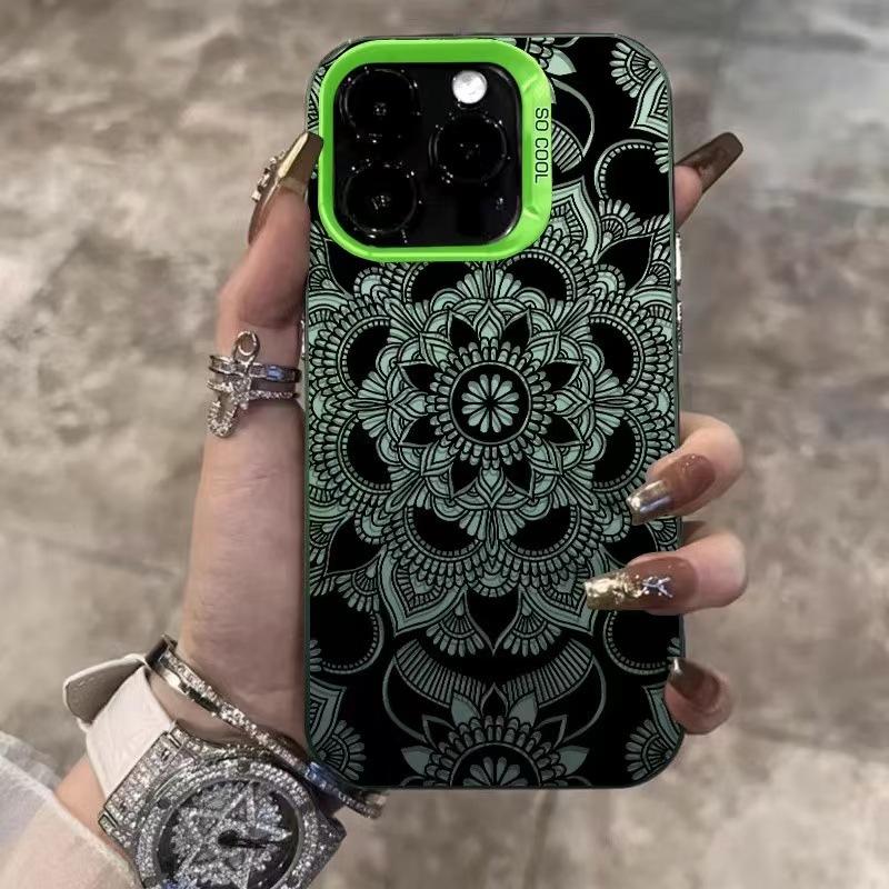 Retro floral pattern totem suitable for Apple iPhone 16, iPhone 17, new 15, premium 14, 13, creative 12 cases