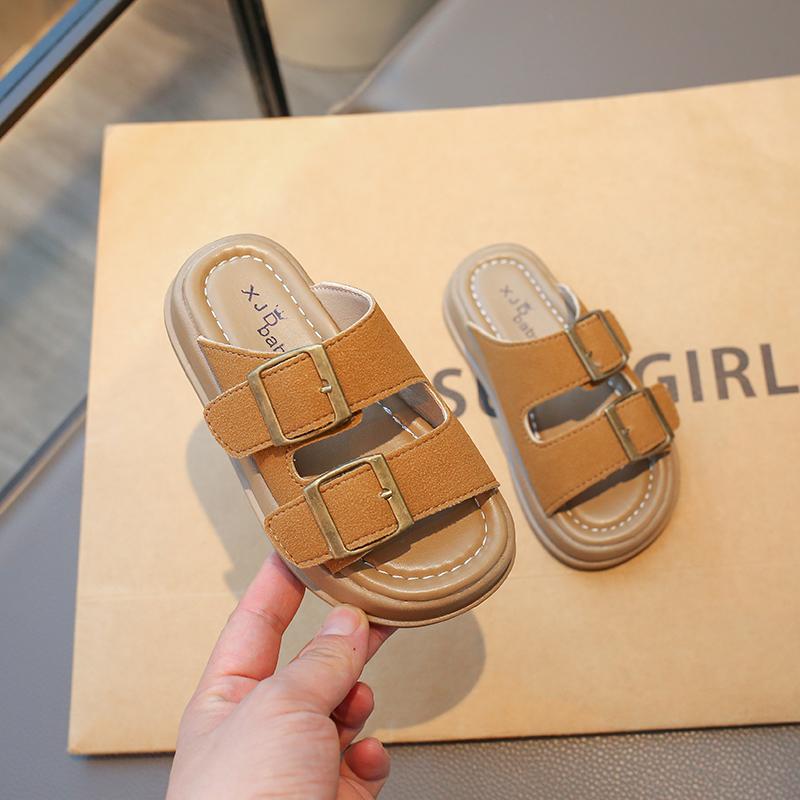 Детские ретро-тапочки, модные повседневные туфли для мальчиков и девочек, с открытым носком и пряжкой, классные детские летние пляжные тапочки, однотонные, простые, новые