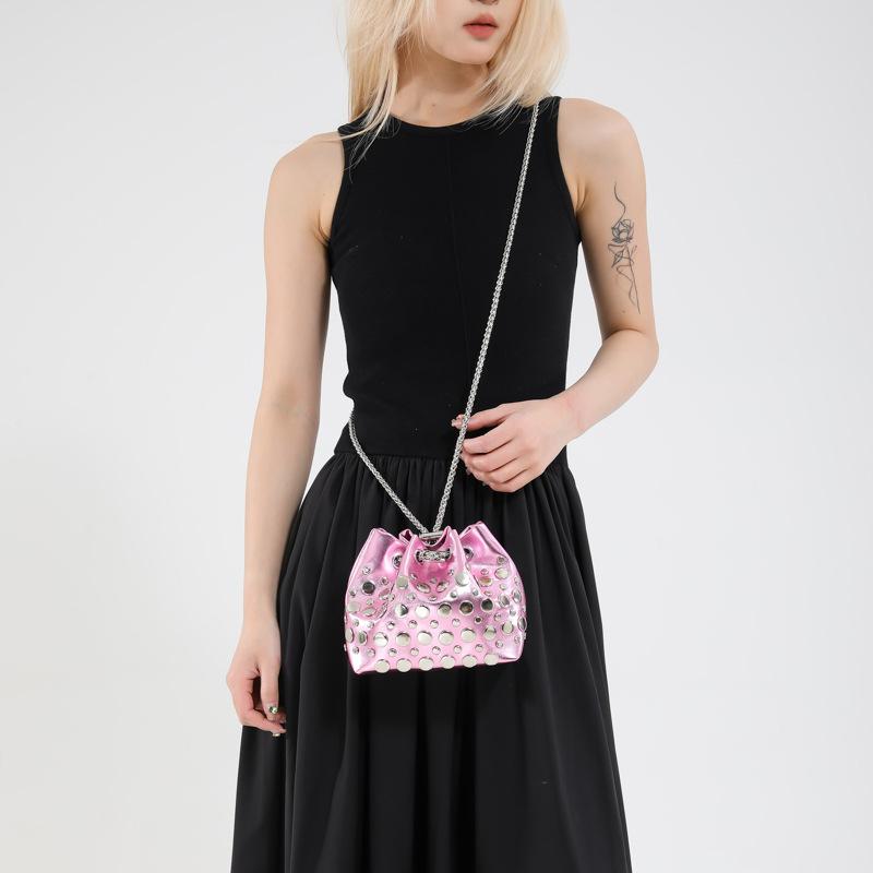 Trend Drawstring Bucket Bag Bag Женская сумка через плечо с заклепками Высококачественная универсальная сумка-мессенджер