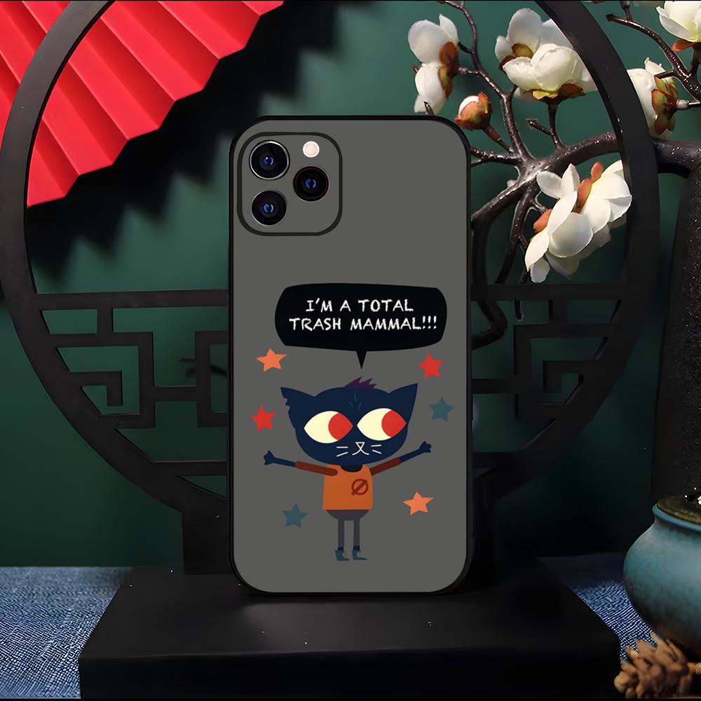 Game Night In The Woods Phone Case For IPhone 17 Pro Max 16 15 14 Pro Max 13 11 X Xs Xr 8 7Plus Silicone Cover