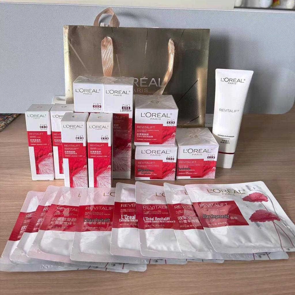 Набор L'Oréal Revitalift с ретинолом: увлажняющий тоник, лосьон, крем, очищающее средство и маска для ухода за кожей.