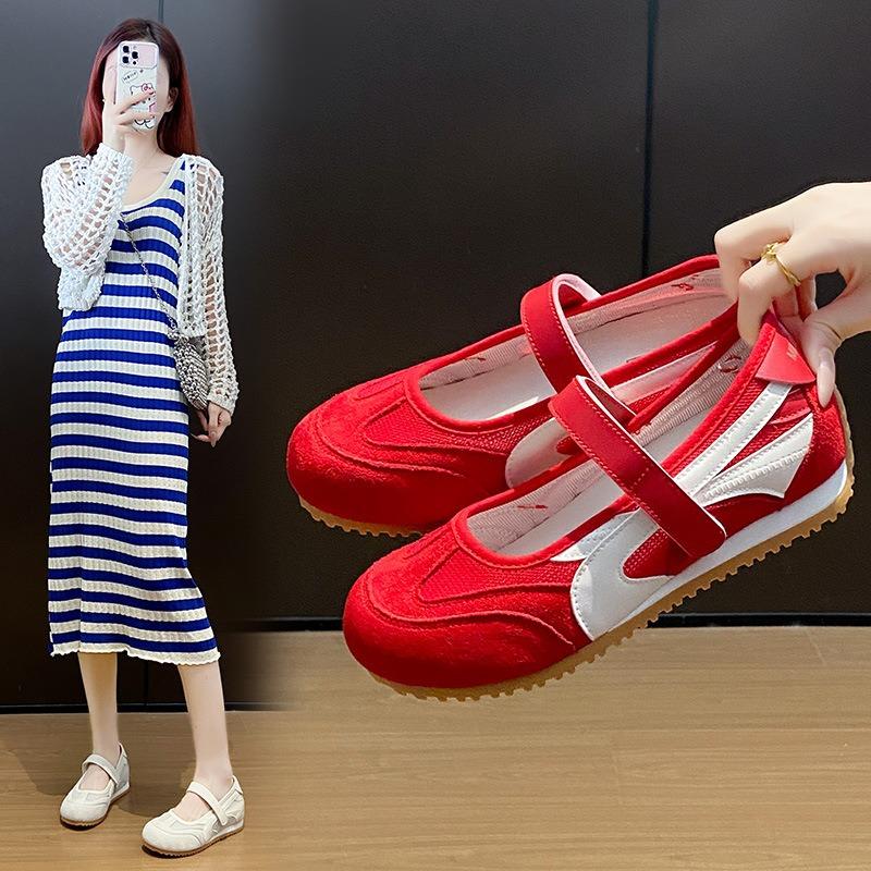 Обувь для отдыха отлично подходит для повседневной спортивной одежды.