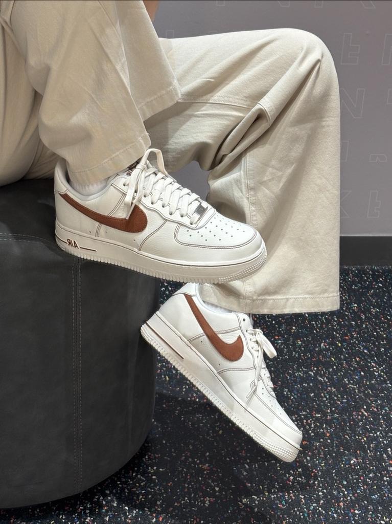 Nike Air Force 1 Противоскользящие Износостойкие Низкие Кеды для Скейтборда Унисекс Бежево-Коричневые Кроссовки HQ2037-101