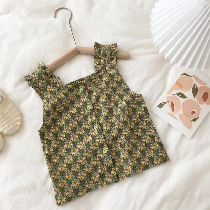 Костюм для маленьких девочек, летние легкие дышащие модные корейские однотонные шорты + подтяжки с цветочным принтом, комплект из двух предметов