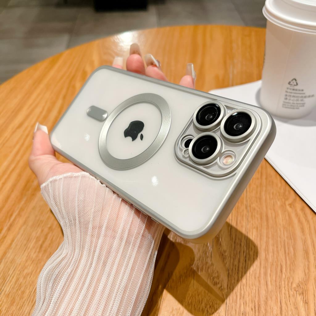 Роскошный магнитный чехол для Magasfe с беспроводной зарядкой для iPhone 15 14 Plus 13 12 11 Pro Max, прозрачный мягкий силиконовый чехол с матовым покрытием