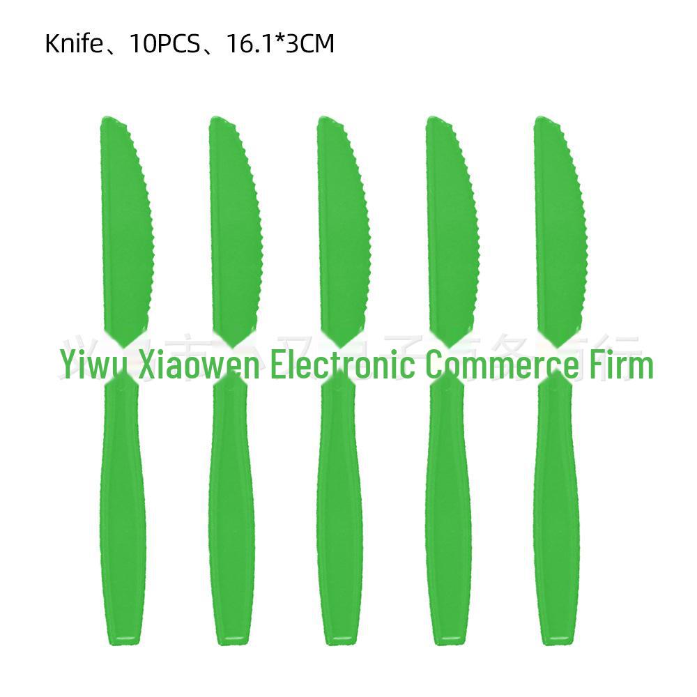 Игровой контроллер для вечеринок: Включает бумажные тарелки, чашки, полотенца и украшения.