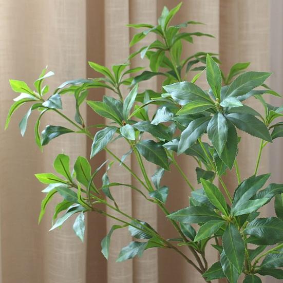 Искусственная ветка дерева Пиерис Зеленый лист Реалистичный Неувядающий Не требует полива Свадебное фото