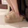 Новые женские пушистые тапочки большого размера 2025 года, корейская версия, короткая верхняя одежда, толстая подошва для увеличения роста, универсальные хлопковые тапочки на одной перемычке