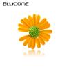 Yellow Green Daisy Flower Brooches Enamel Plant Corsage for Women Girls Suit Collar Clip Pins Wedding Party Jewelry Gift