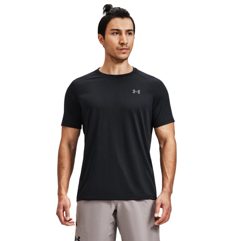 Under Armour Техническая футболка мужская черная 1326413-001