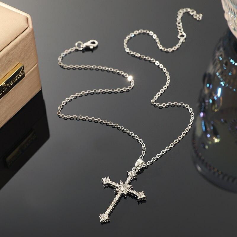 1pcs White Gold Necklace Ladies Cold Wind Set Glass Diamond Cross Copper Alloy