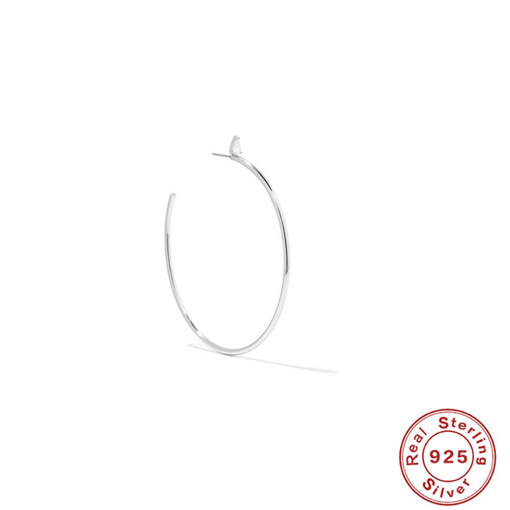 Серьги из стерлингового серебра S925 Глянцевые Нишевый дизайн В форме буквы С Инкрустированы бриллиантами Преувеличенная текстура Застежка для уха Серебряные серьги Женские