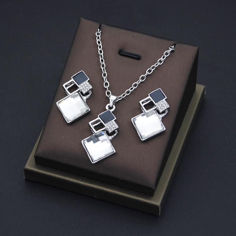 Fashion Crystal Pendants Necklace Earrings Sets for Women Jewelry Set Bridal Wedding Choker Necklace Set