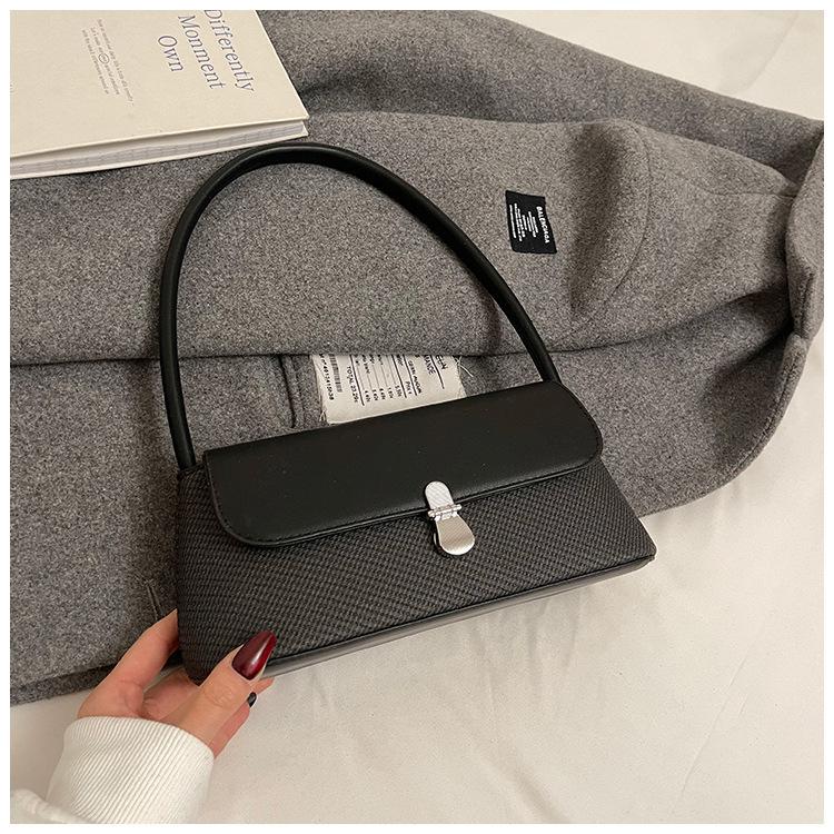 Retro Small Bag Women's 2025 New Trendy Spring and Summer Retro French Niche High-end Single Shoulder Underarm Bag Method Stick Bag