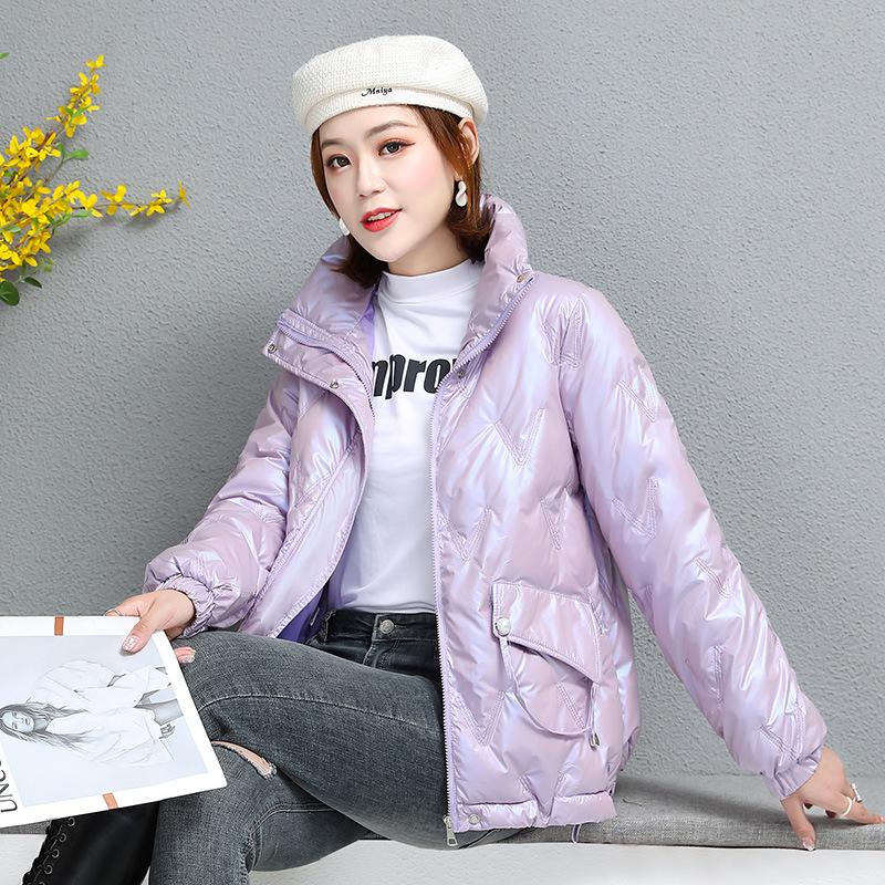 Женская зимняя короткая глянцевая несмываемая одежда с хлопковой набивкой, новая легкая и тонкая маленькая теплая одежда с хлопковой набивкой и модные пальто.