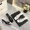 Женские туфли на высоком каблуке черная лакированная кожа золотая квадратная пряжка открытый носок слово с квадратным носом универсальные босоножки на высоком каблуке шлепанцы для улицы