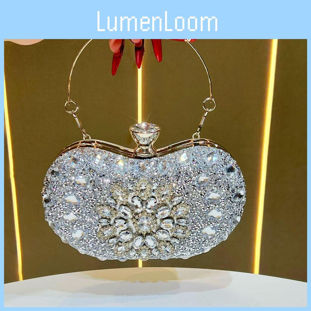 Вечерняя сумочка-клатч с бриллиантовым декором для официальных вечеринок и женских мероприятий