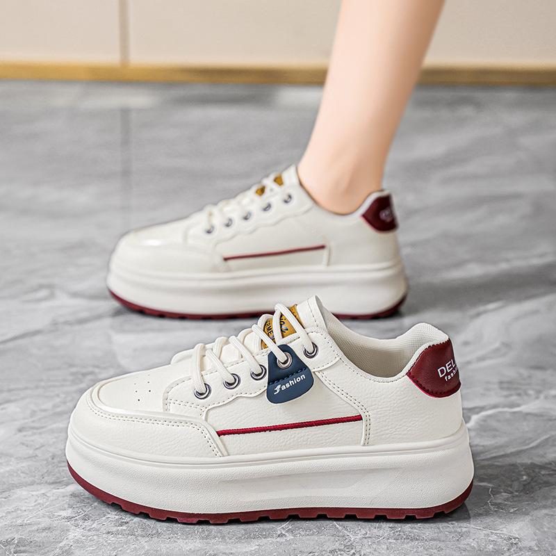 2025 весна женская обувь новые дышащие маленькие белые туфли детские универсальные туфли корейская версия платформа спортивная обувь для отдыха на доске обувь женская