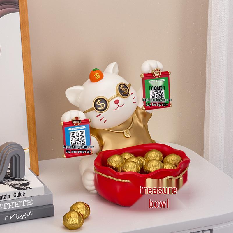 Lucky Cat Resin Craft Key Holder for Home Decor & Children's Room Storage