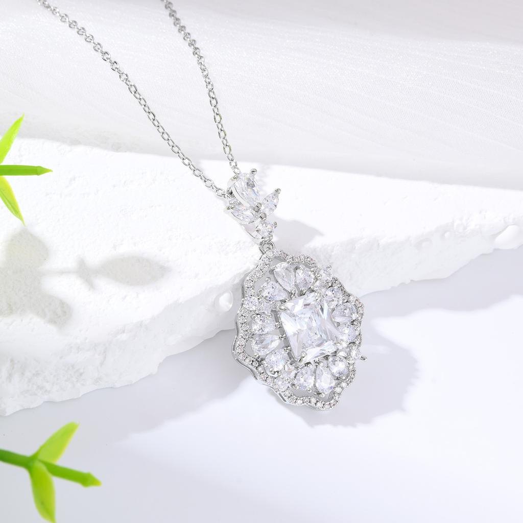 Роскошный кулон-ромб с бриллиантами из высокоуглеродистой стали, инкрустированный бриллиантами, цвета морской волны, огранки «Ледяной цветок», трендовое ожерелье, ювелирные украшения, в наличии