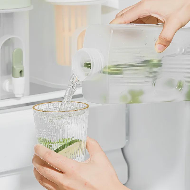 Large Capacity Japanese Cold Brew Kettle and Water Jug for Hot/Cold Beverages