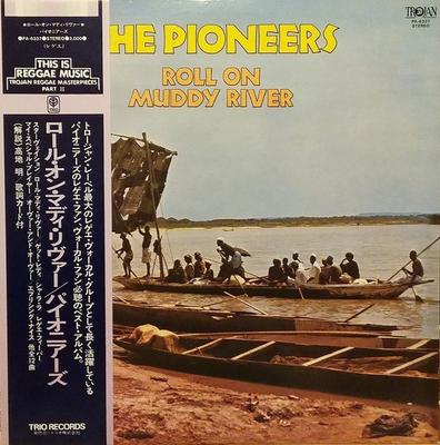 Виниловая пластинка PIONEERS Roll On Muddy River PA6337 TRIO 1977 Япония Obi Регги Ска Даб Б/у