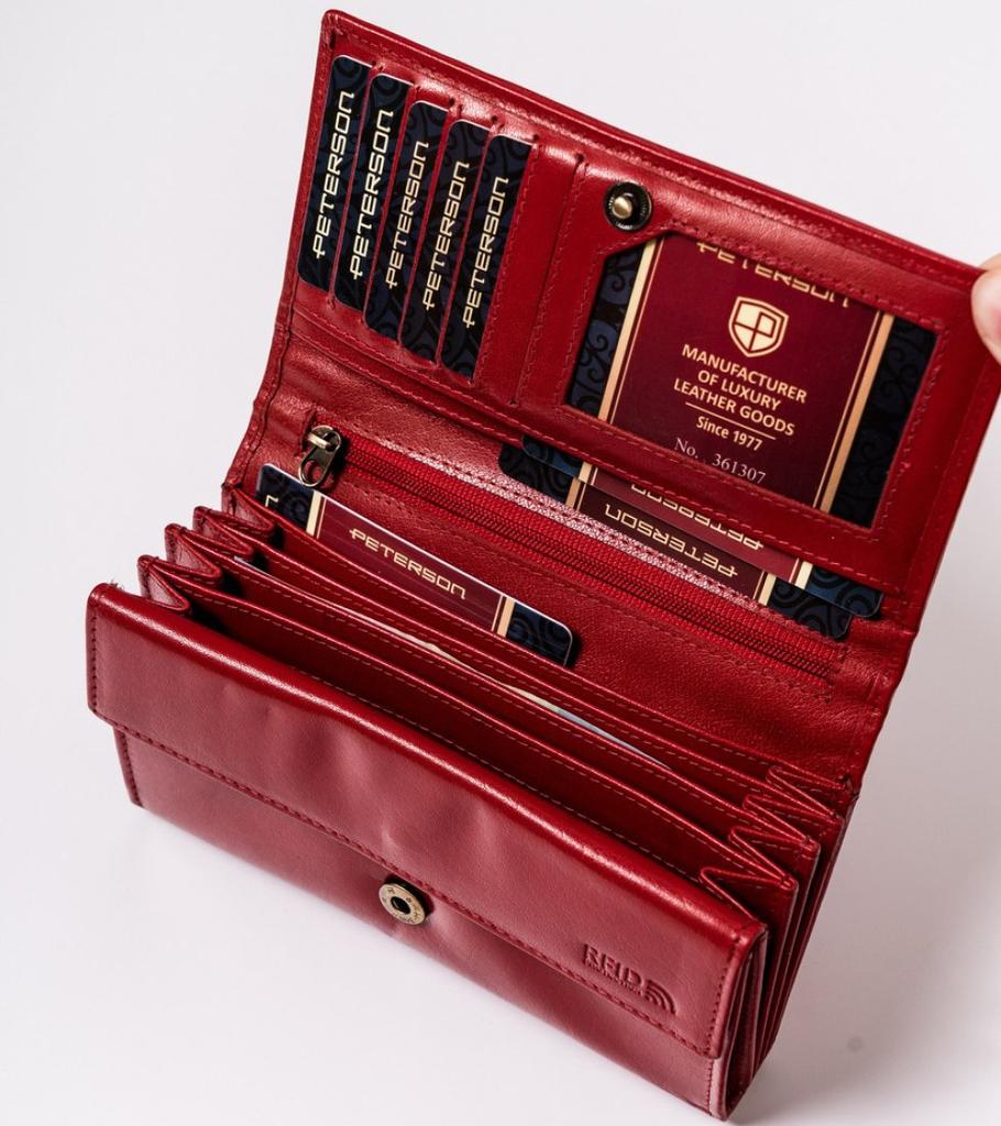 Women's Leather Wallet with Exterior Pocket - Peterson