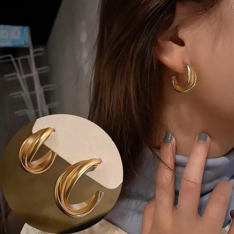 Fashion Vintage Gold U Earrings For Women Metal Earing Jewelry Trending New Korean Silver Oval Hoop Earrings