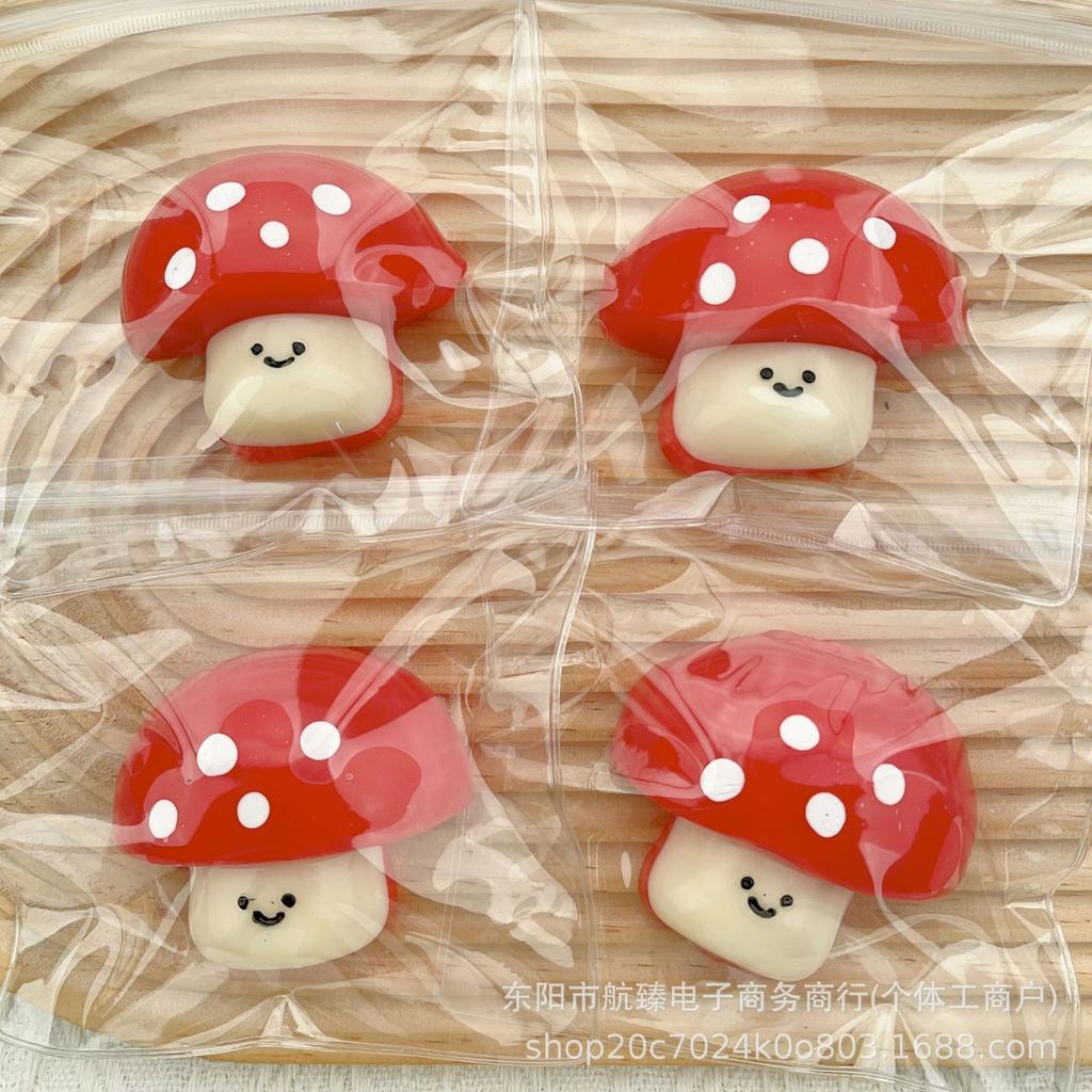 Smiling Red Mushroom Decompression Toy - Popular Stress-Relief Simulation