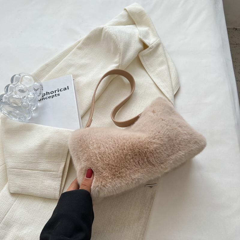 Модная плюшевая сумка через плечо для женщин, осень-зима, новые мягкие сумки Fury Underarm, корейские простые универсальные сумки, тренд