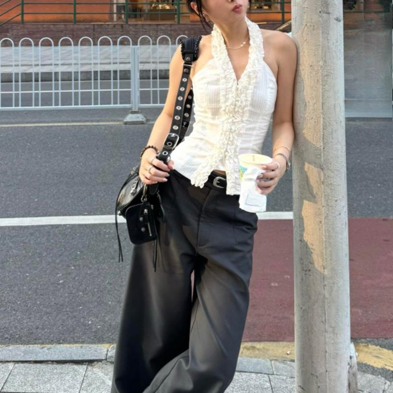 Летний женский топ-майка без рукавов с оборками на шее