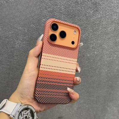 Подходит для iPhone17proMax Матовый чехол для телефона с магнитной фиксацией Карбоновое волокно Apple 16 Полузакрытый клетчатый 15 Защитный чехол