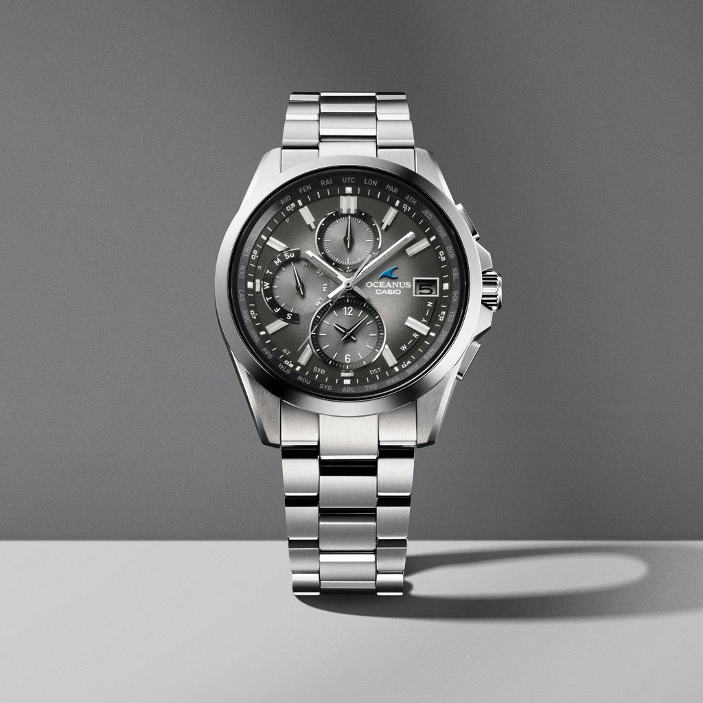 Casio Мужские аналоговые кварцевые часы OCW-T2600RA-8A с водозащитой 100 м