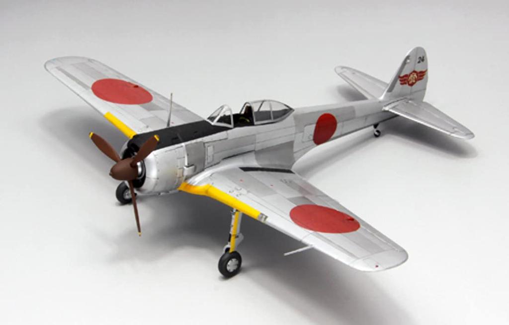 Пластиковая модель истребителя Японской армии Тип 1 Hayabusa II FB17 1/48 Ранний/Поздний