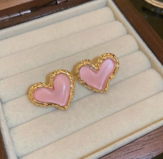 Серебряные серьги-гвоздики в виде цветка с розовым кубическим цирконием – Элегантные и нежные аксессуары для женщин.
