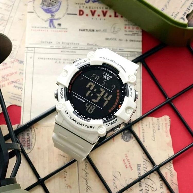Casio Мужские часы Стандартная серия Черные AE-1500WH-8B2V AE-1500WH-8B2V