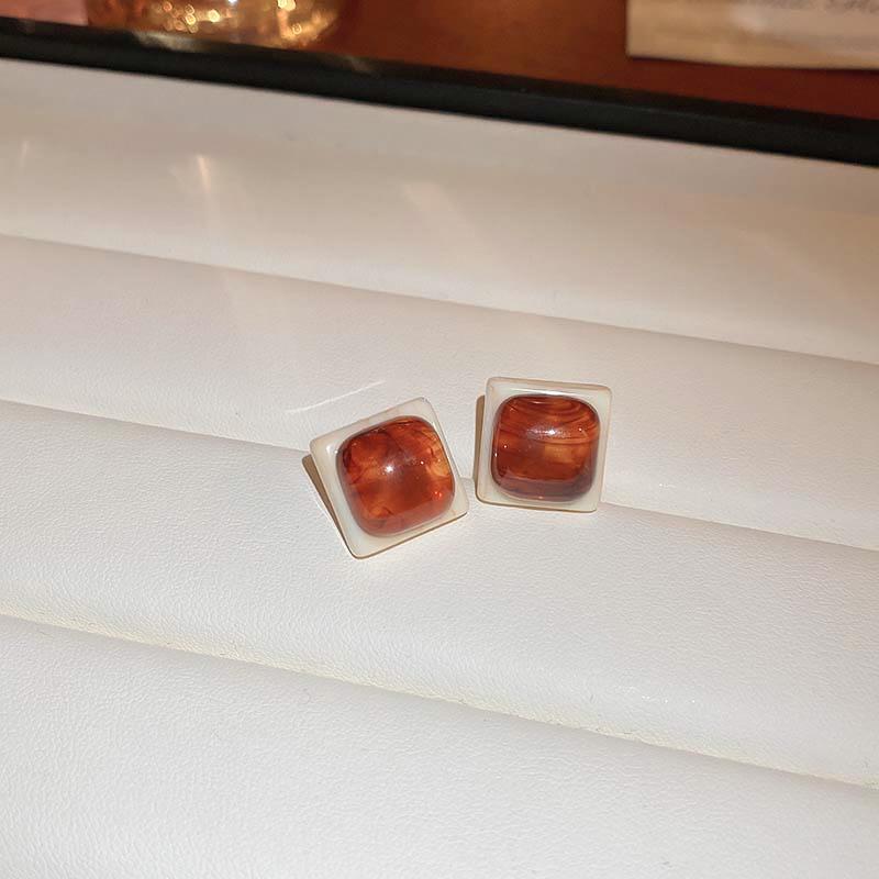 Геометрические серьги цвета кофе Майяра 2025, серьги-пусеты с темпераментом высокого класса и легкой роскошью, нишевые серьги в ретро-стиле