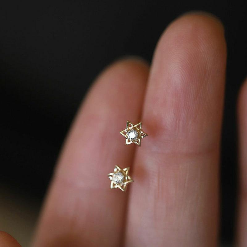 Мини-гексаграмма Таинственная маленькая алмазная звезда Японская и корейская ниша Ушная кость Ноготь Темперамент