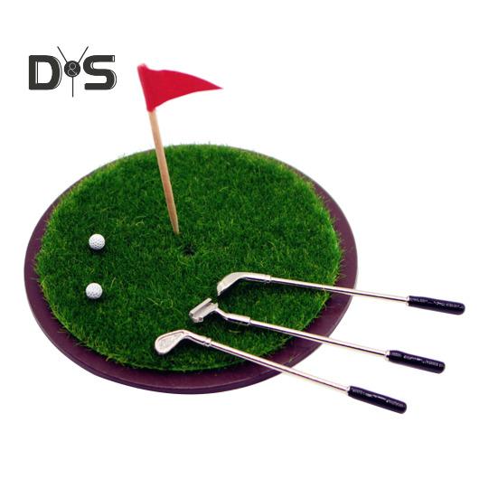 Набор мини-клюшек для гольфа Миниатюрные клюшки для гольфа с мячами для гольфа Флаг 1/12 Миниатюрные куклы Гольф Аксессуары для детей Ролевые игры
