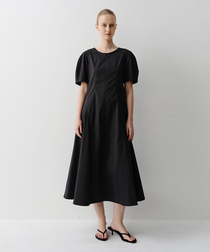 Ia Faye Flare Dress (Black)