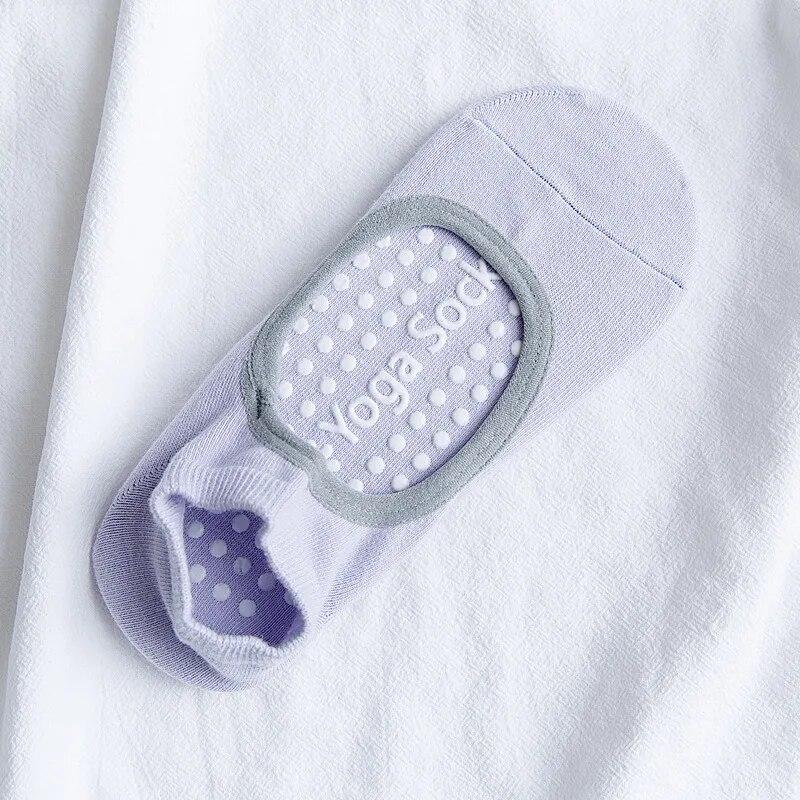 Breathable Anti-friction Women Yoga Socks Silicone Non Slip Pilates Barre Breathable Sports Dance Socks Slippers With Grips