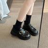 Платформа Британский стиль маленькие кожаные туфли женские 2025 весна и осень новые однопедальные черные jK одинарные туфли популярные лоферы Doudou