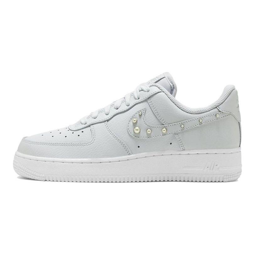 Nike Air Force 1 07 SE Pearl Swoosh — женские кроссовки из чистой платины, белые DV3810-001