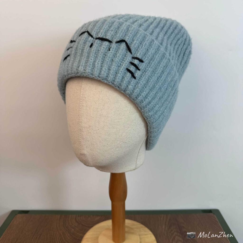 Cute kitten embroidered wool hat women's autumn and winter warm ear protection knitted hat casual versatile headgear
