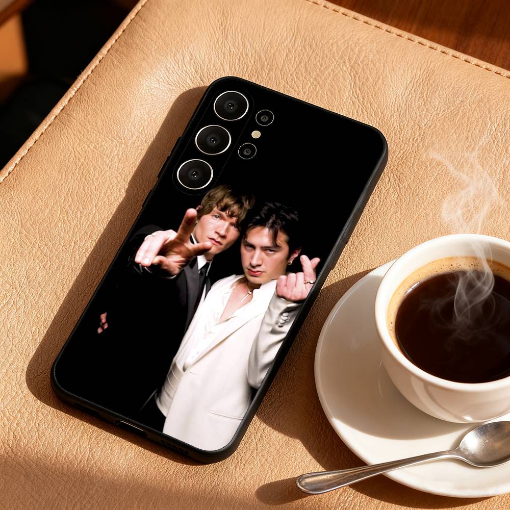 1PC Ice hockey H-Heated R-Rivalry Phone Case For Samsung S26,S25,S24,S21,S22,S23,S30,Ultra,S20,FE,Lite,10,9,Black Cover