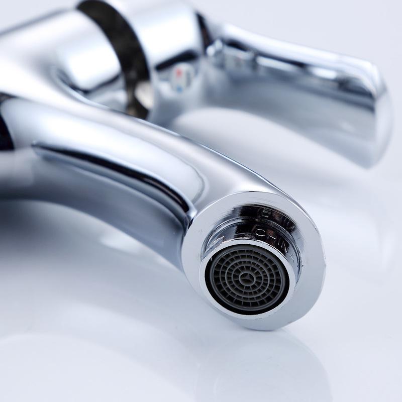 Горячий и холодный двойной кран управления Классический простой смеситель для раковины в ванной комнате бытовой смеситель для раковины на кухне универсальный