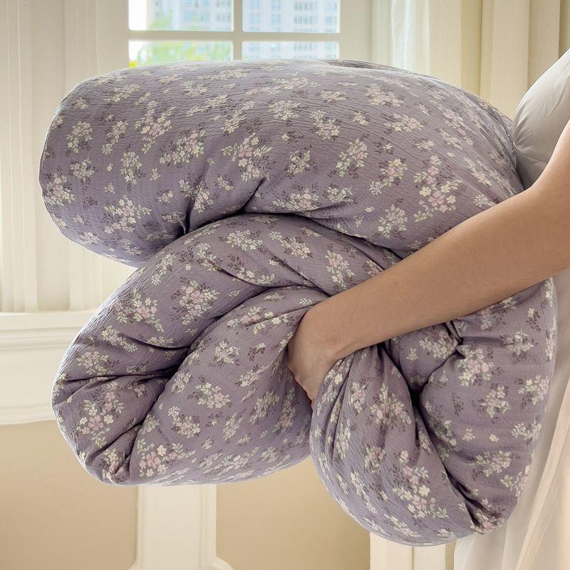 Thick Warm Winter Quilt - Soft, Skin-Friendly, Machine Washable, Ideal for Student Dormitory